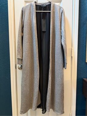 NWT- RO & DE Noir Heather Gray Open Front Cardigan size M